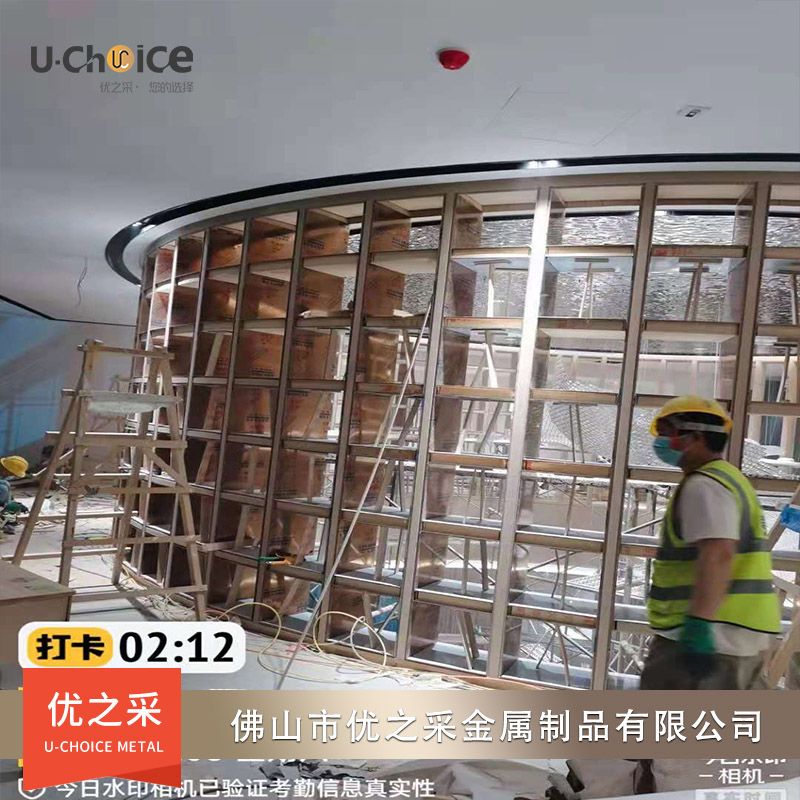 不銹鋼蜂窩櫥柜有哪些優(yōu)勢？看完這篇文章你就知道!